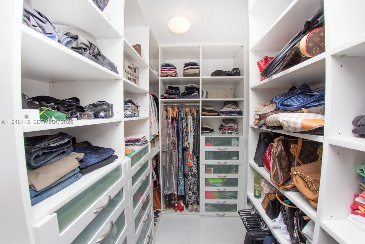 Photo of 3301 183rd St  #902, Aventura, Florida, 33160 - 