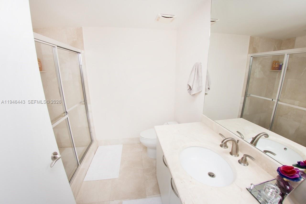 Photo of 3301 183rd St  #902, Aventura, Florida, 33160 - 