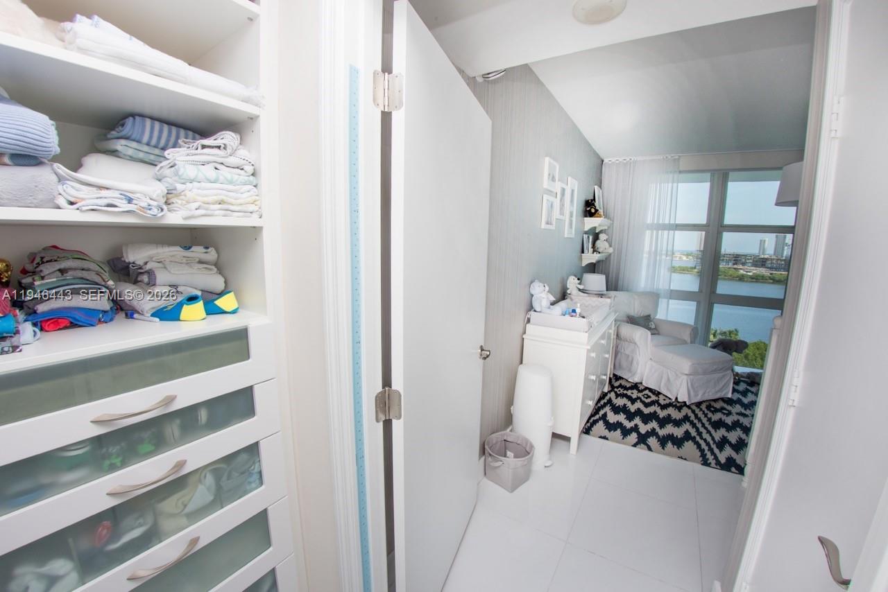 Photo of 3301 183rd St  #902, Aventura, Florida, 33160 - 