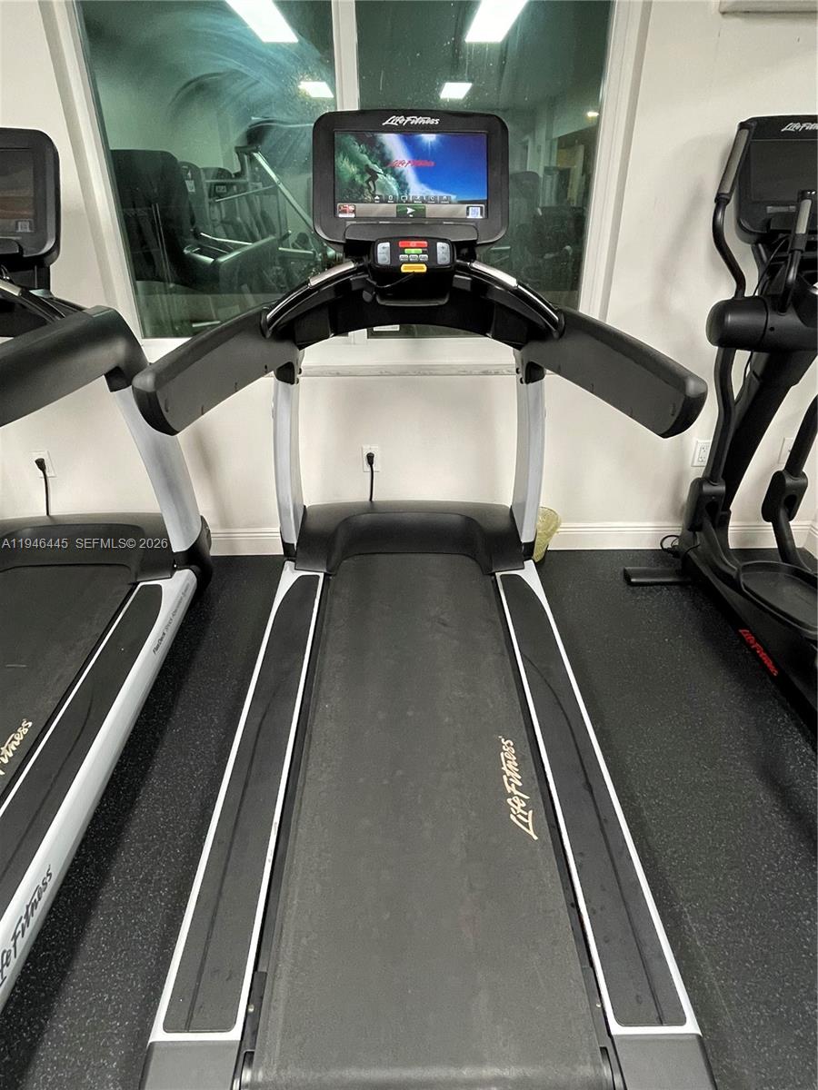 704 2 / 2 1100 sq. ft. $ 2026-01-15 0 foto