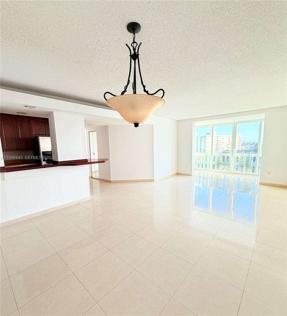 704 2 / 2 1100 кв.футов $ 2026-01-28 0 Фото