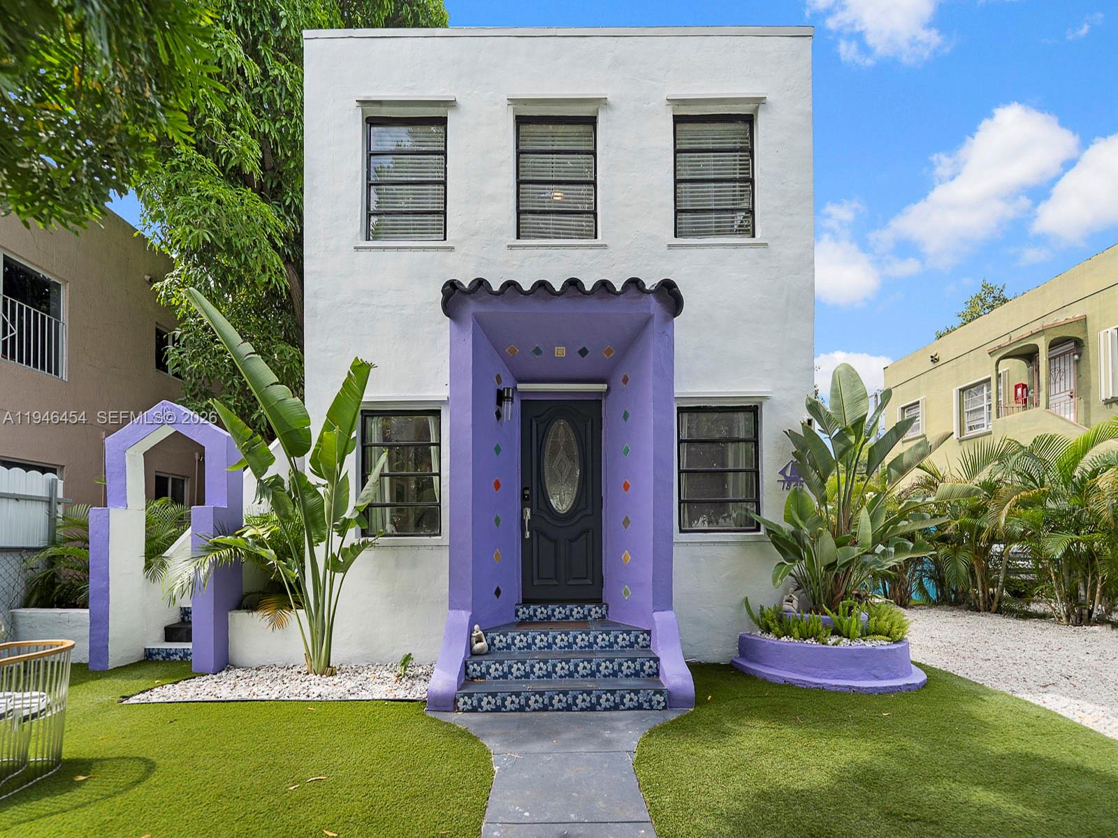   /  2457 кв.футов $ 2026-01-15 0 Фото