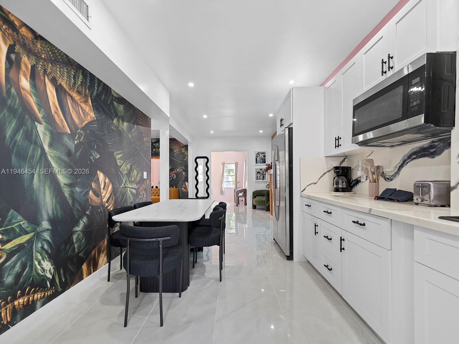   /  2457 кв.футов $ 2026-01-15 0 Фото