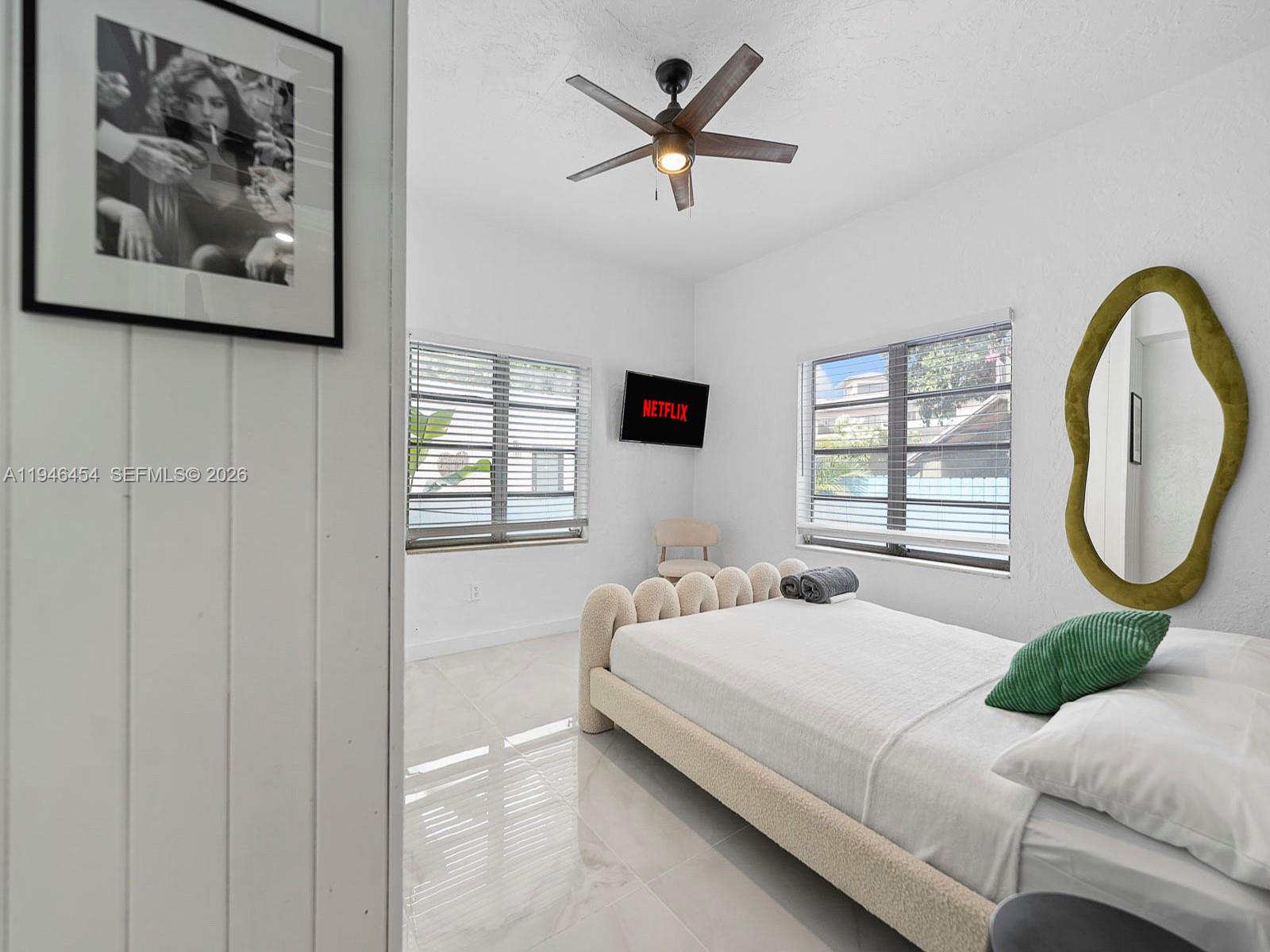   /  2457 кв.футов $ 2026-01-15 0 Фото