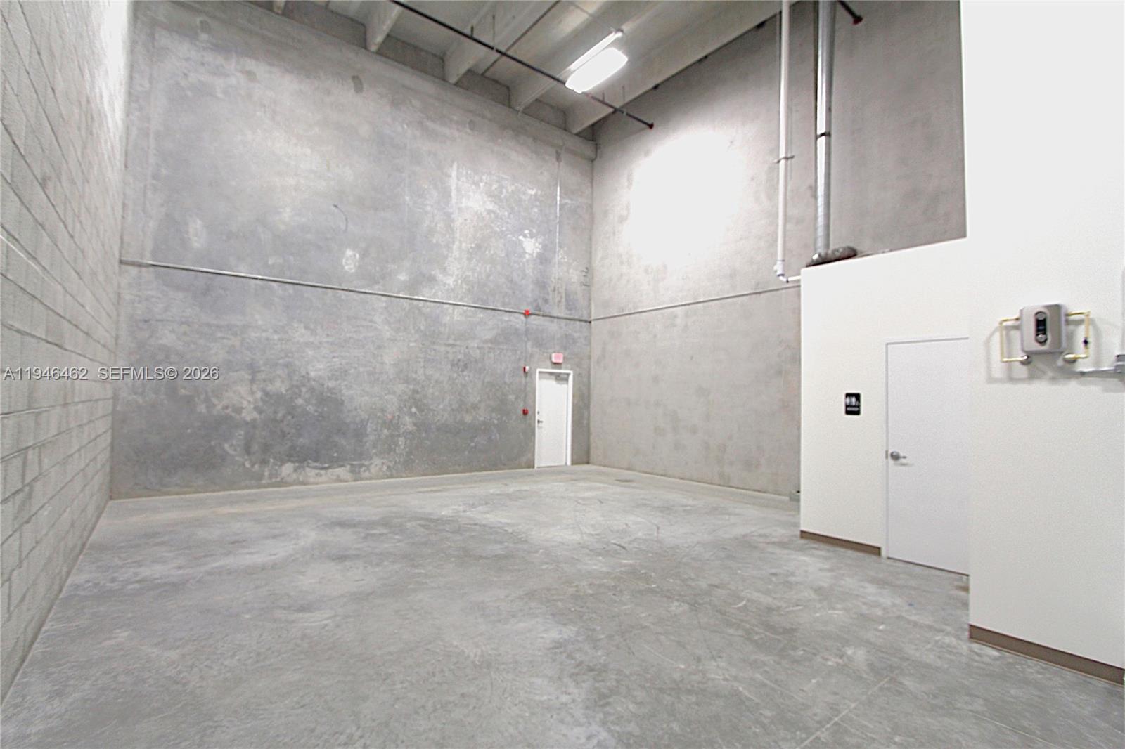 152  /   sq. ft. $ 2026-01-15 0 Photo