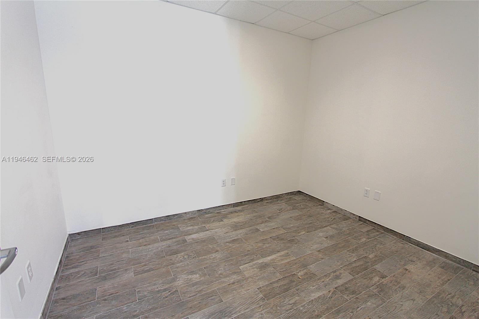 152  /   sq. ft. $ 2026-01-15 0 Photo