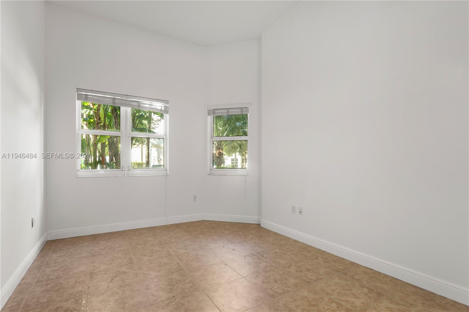 Photo of 19900 Country Club Dr  #104, Aventura, Florida, 33180 - 