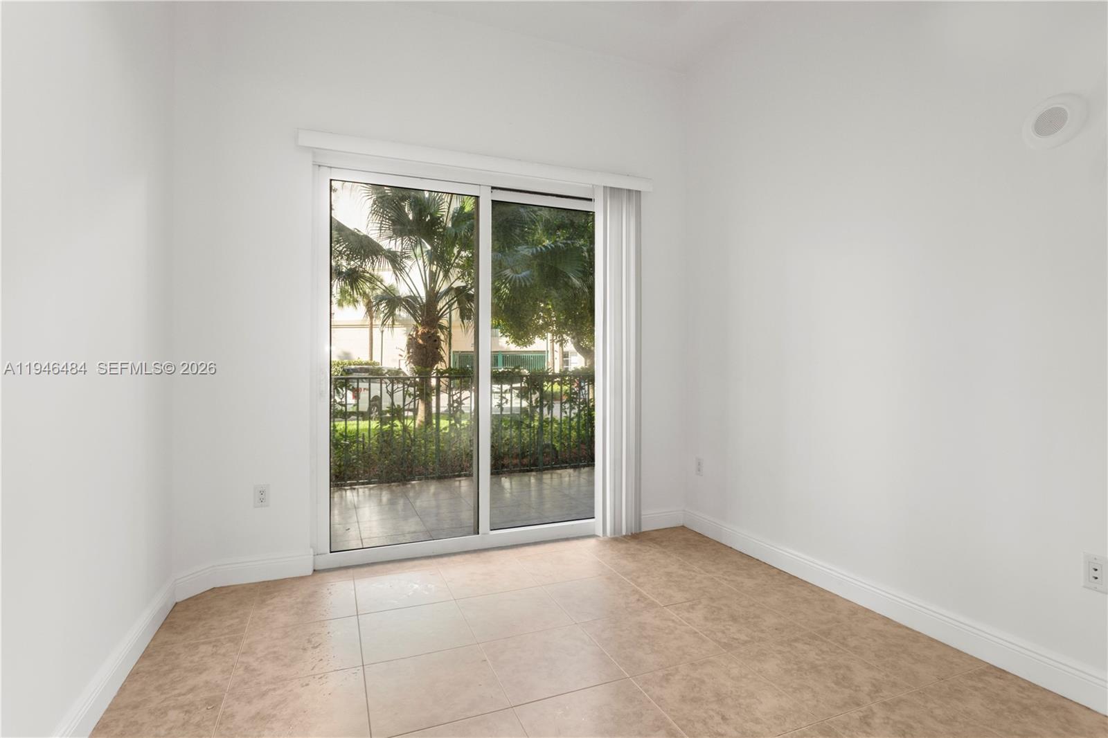 Photo of 19900 Country Club Dr  #104, Aventura, Florida, 33180 - 