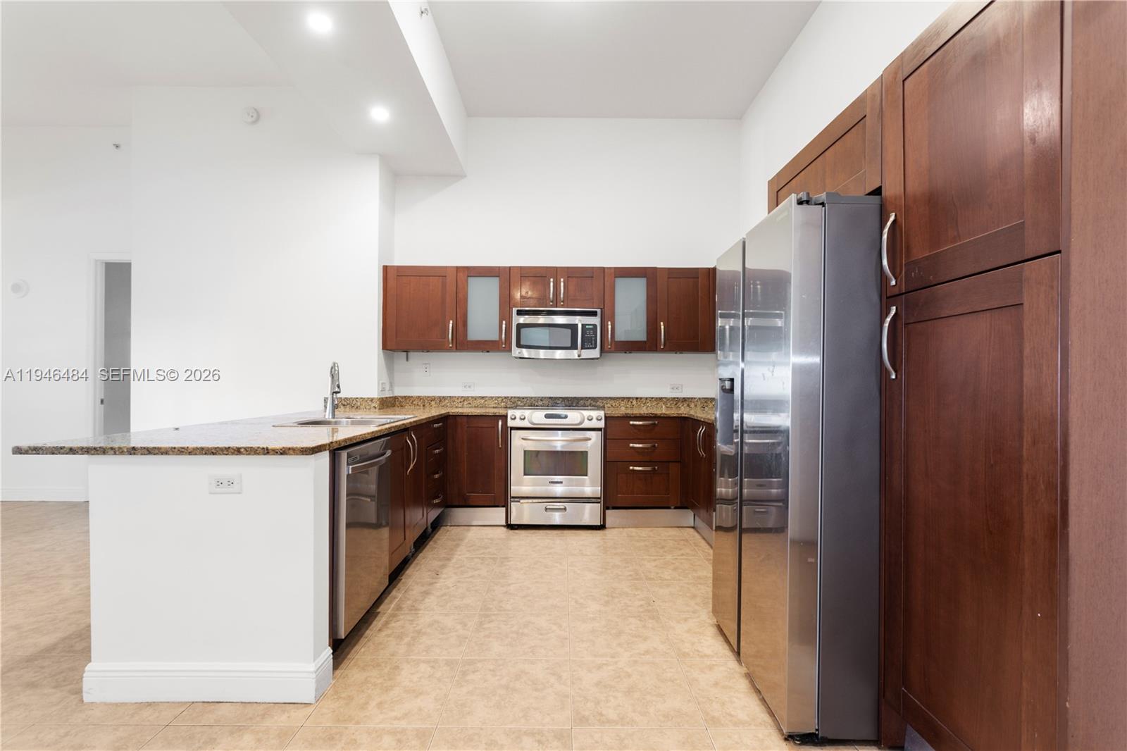 Photo of 19900 Country Club Dr  #104, Aventura, Florida, 33180 - 