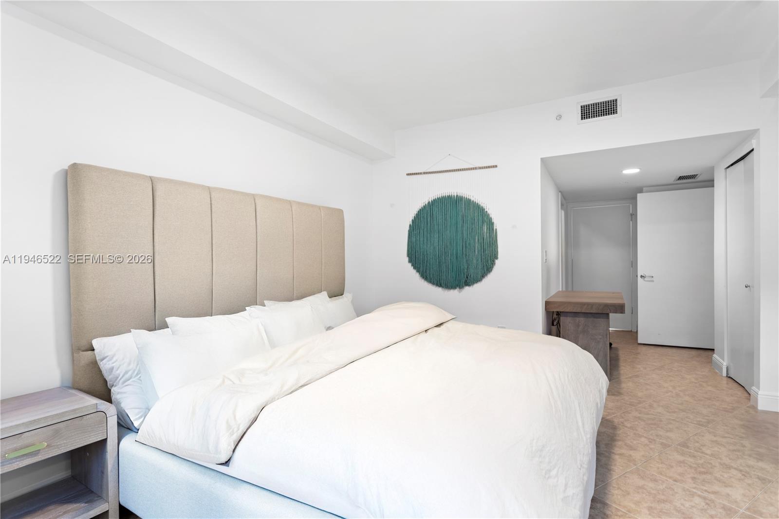 Photo of 19900 Country Club Dr  #216, Aventura, Florida, 33180 - 