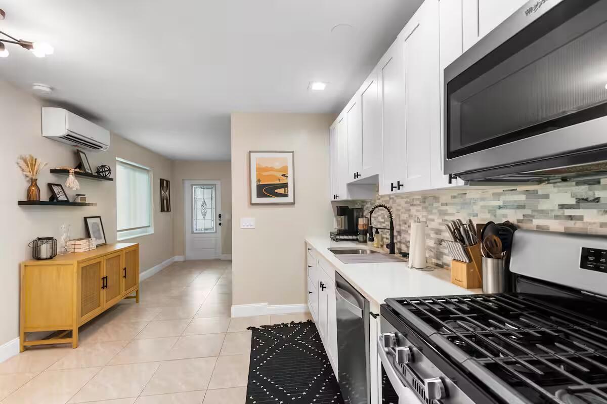   / 1  sq. ft. $ 2026-01-29 0 foto