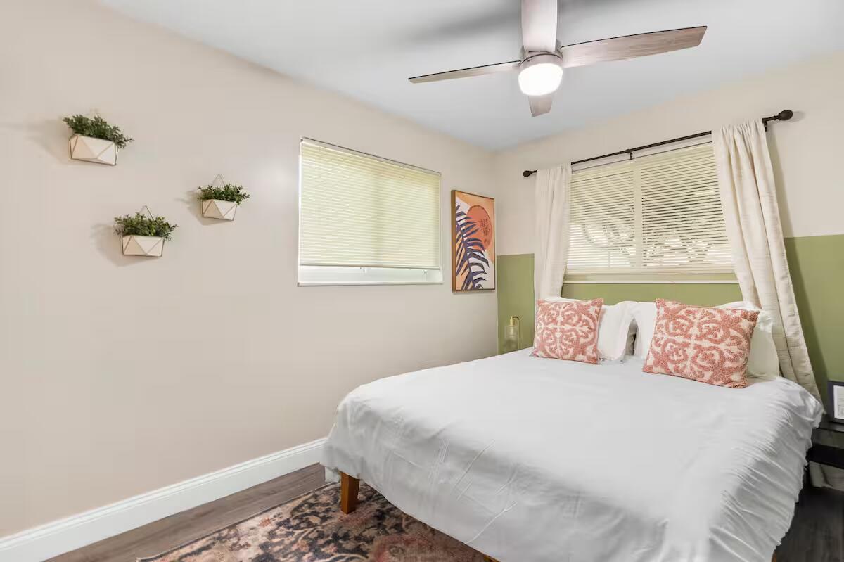   / 1  sq. ft. $ 2026-01-29 0 foto