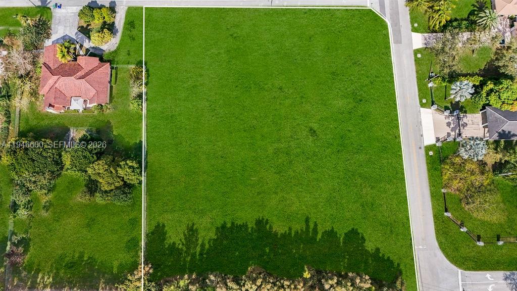   /   sq. ft. $ 2026-01-15 0 foto