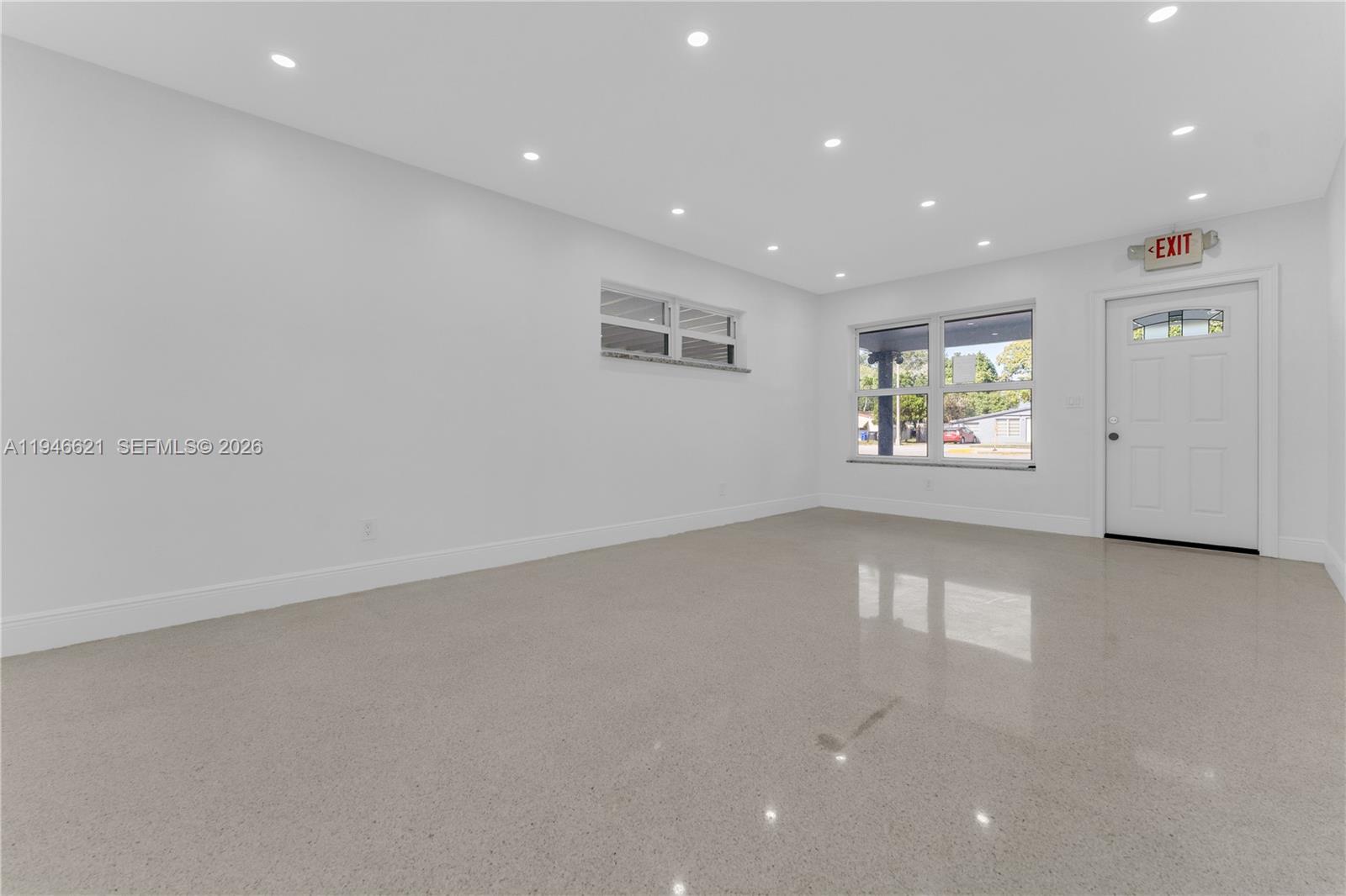   /   sq. ft. $ 2026-01-15 0 foto