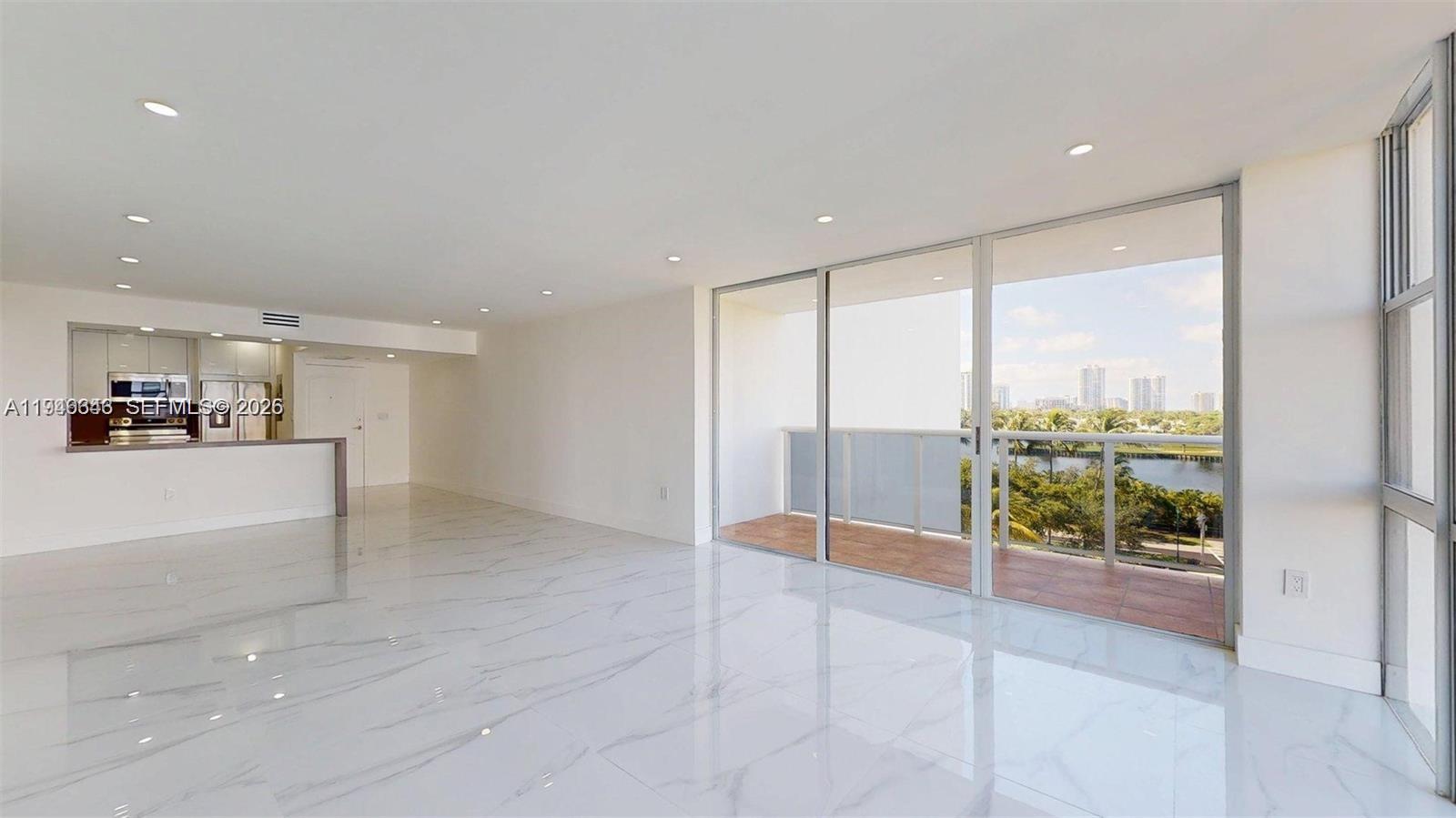 Photo of 3625 Country Club Dr  #609, Aventura, Florida, 33180 - 