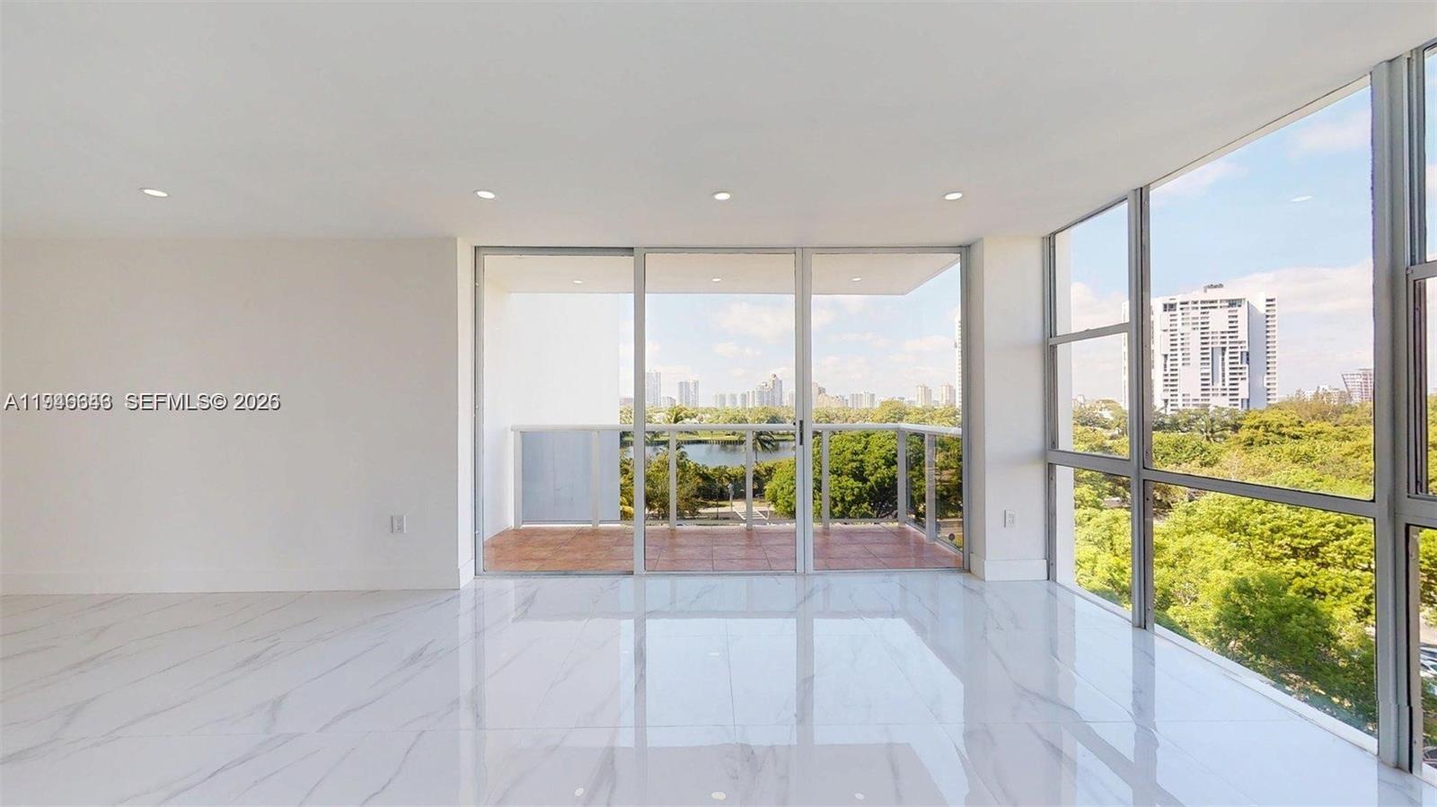 Photo of 3625 Country Club Dr  #609, Aventura, Florida, 33180 - 