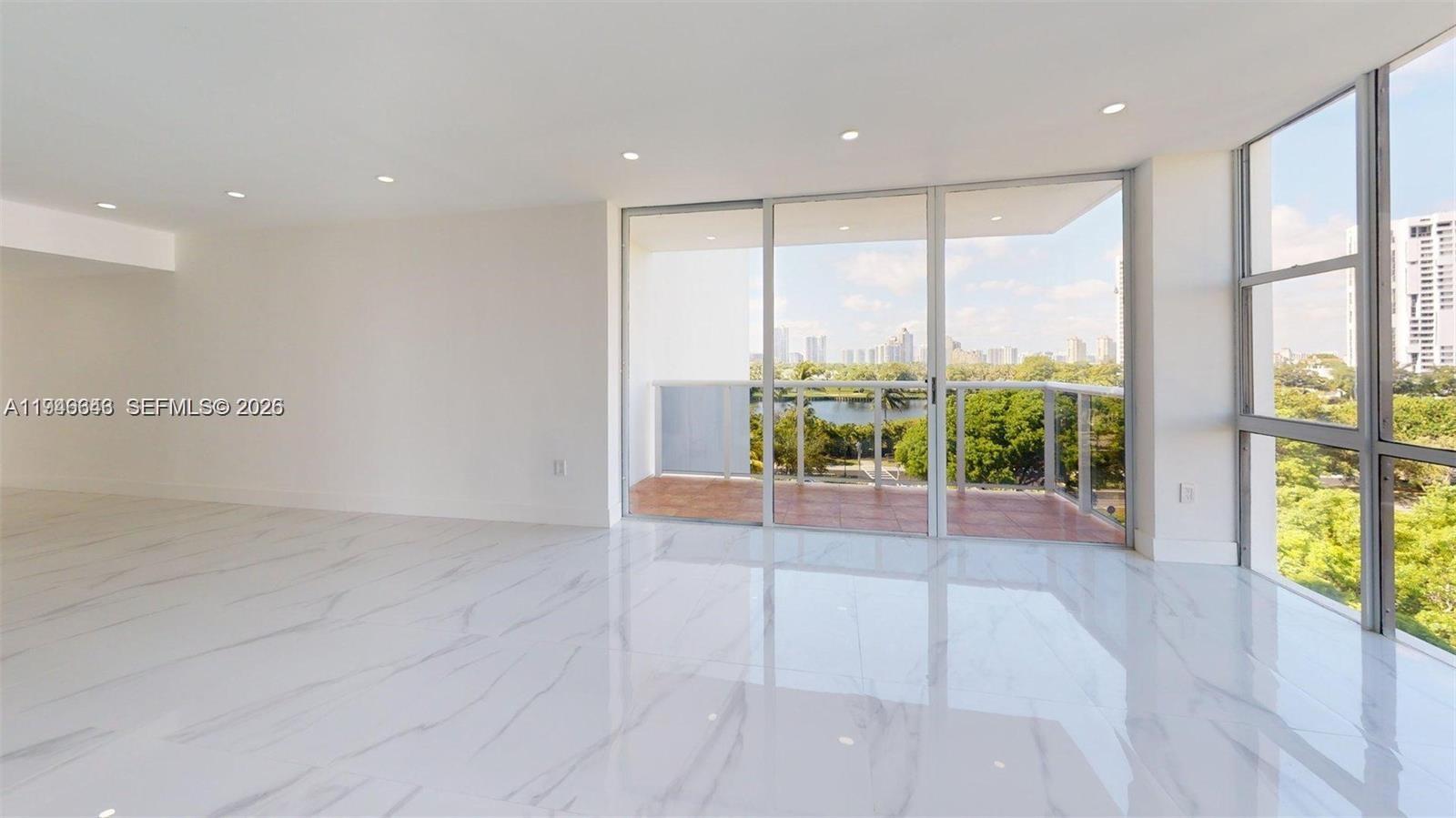 Photo of 3625 Country Club Dr  #609, Aventura, Florida, 33180 - 