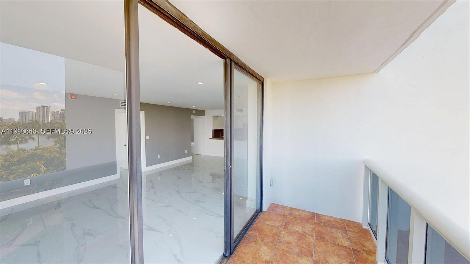 Photo of 3625 Country Club Dr  #609, Aventura, Florida, 33180 - 