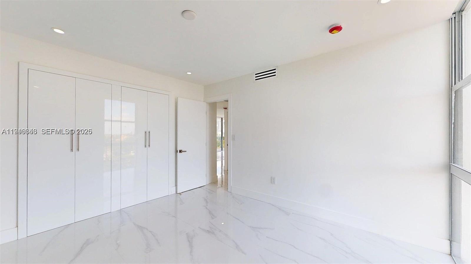 Photo of 3625 Country Club Dr  #609, Aventura, Florida, 33180 - 