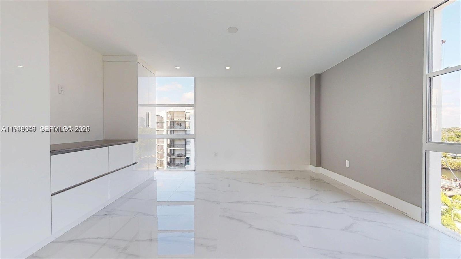 Photo of 3625 Country Club Dr  #609, Aventura, Florida, 33180 - 