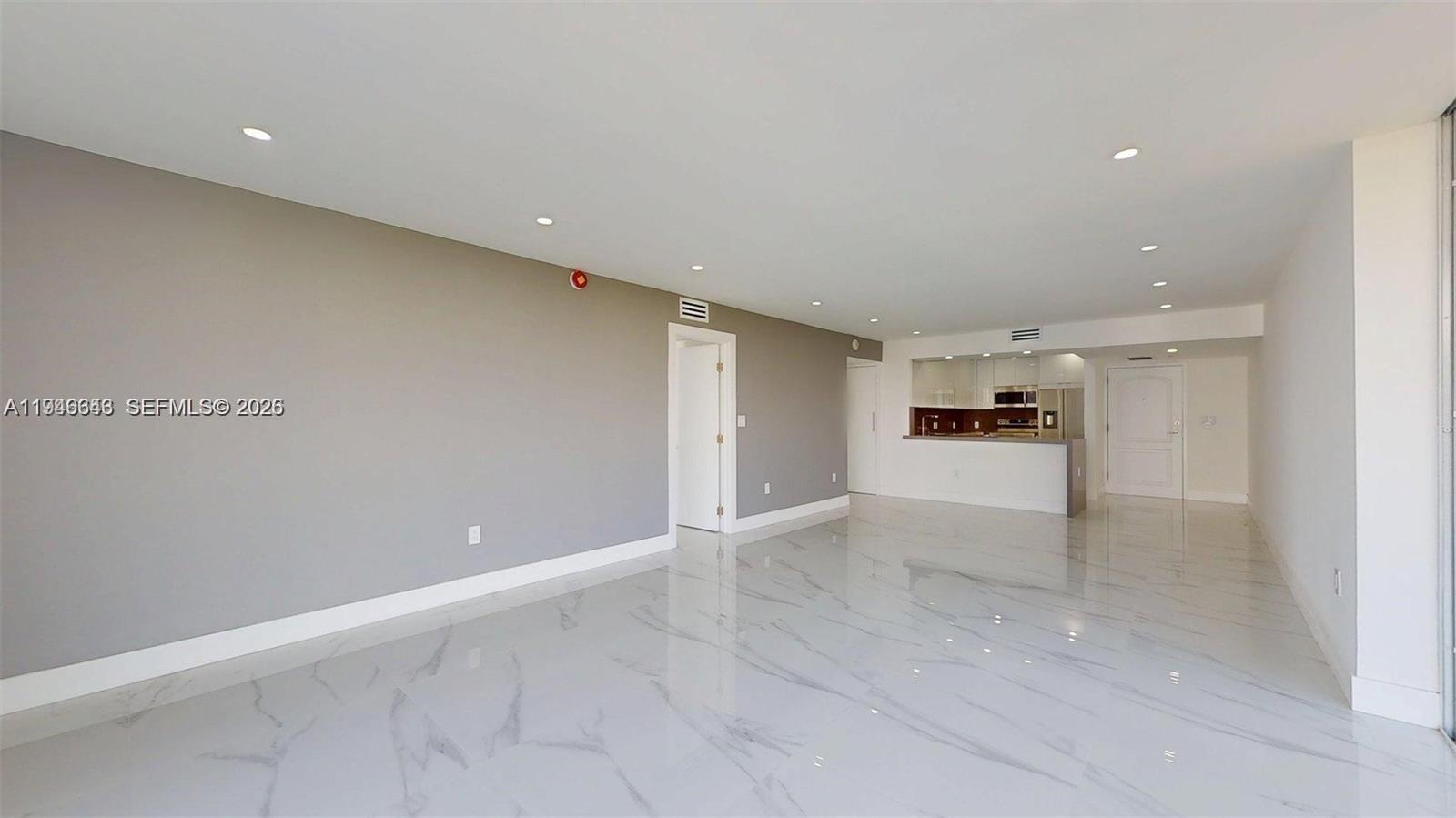 Photo of 3625 Country Club Dr  #609, Aventura, Florida, 33180 - 