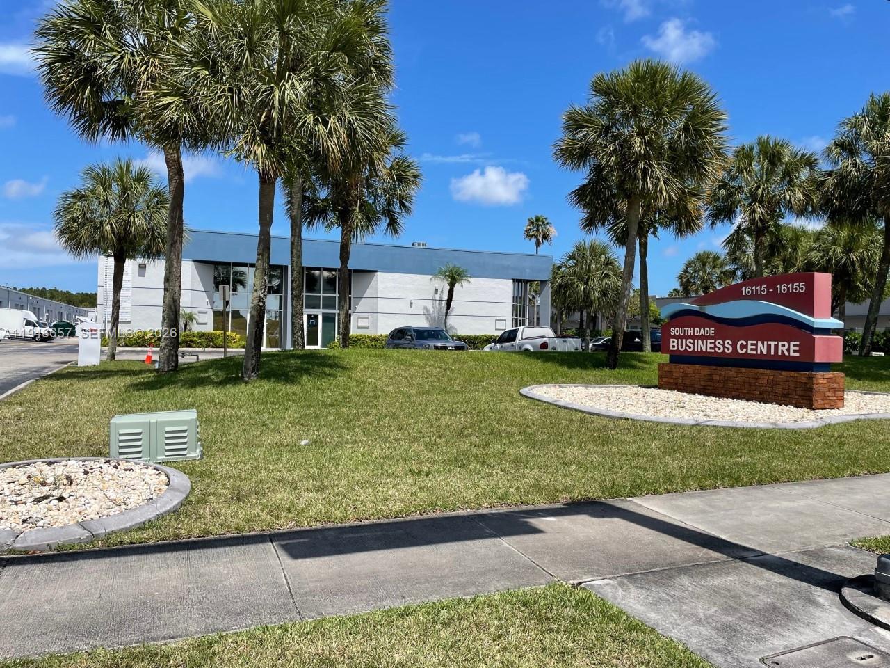 B2  /   sq. ft. $ 2026-01-15 0 foto