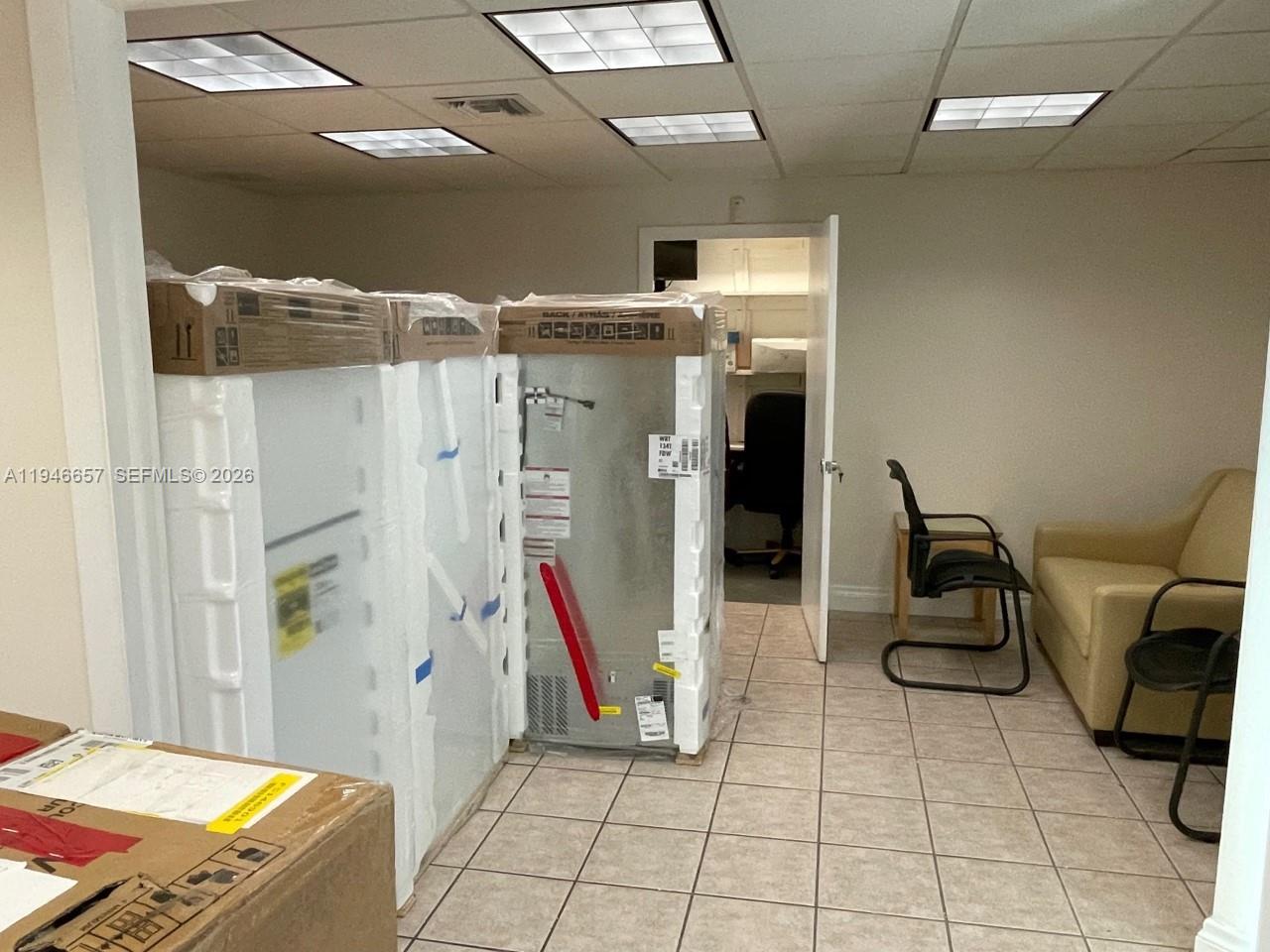 B2  /   sq. ft. $ 2026-01-15 0 foto