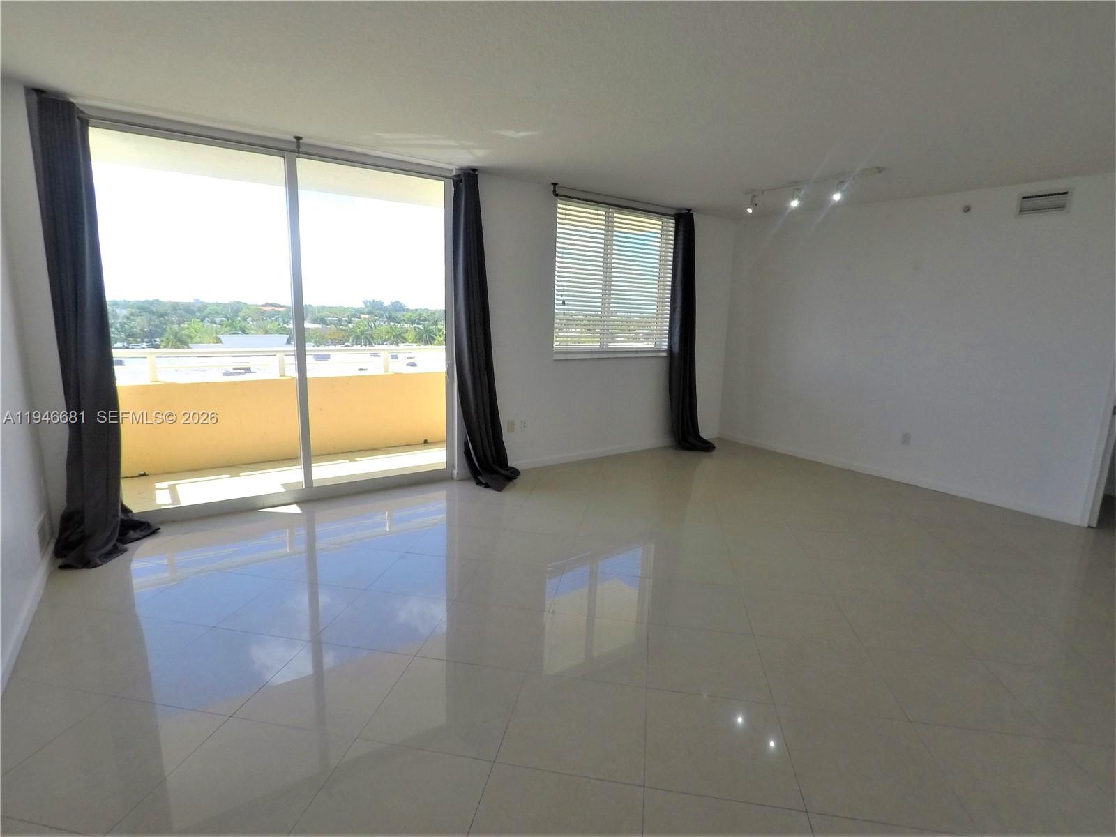 Photo of 2775 187th St #506, Aventura, Florida, 33180 -