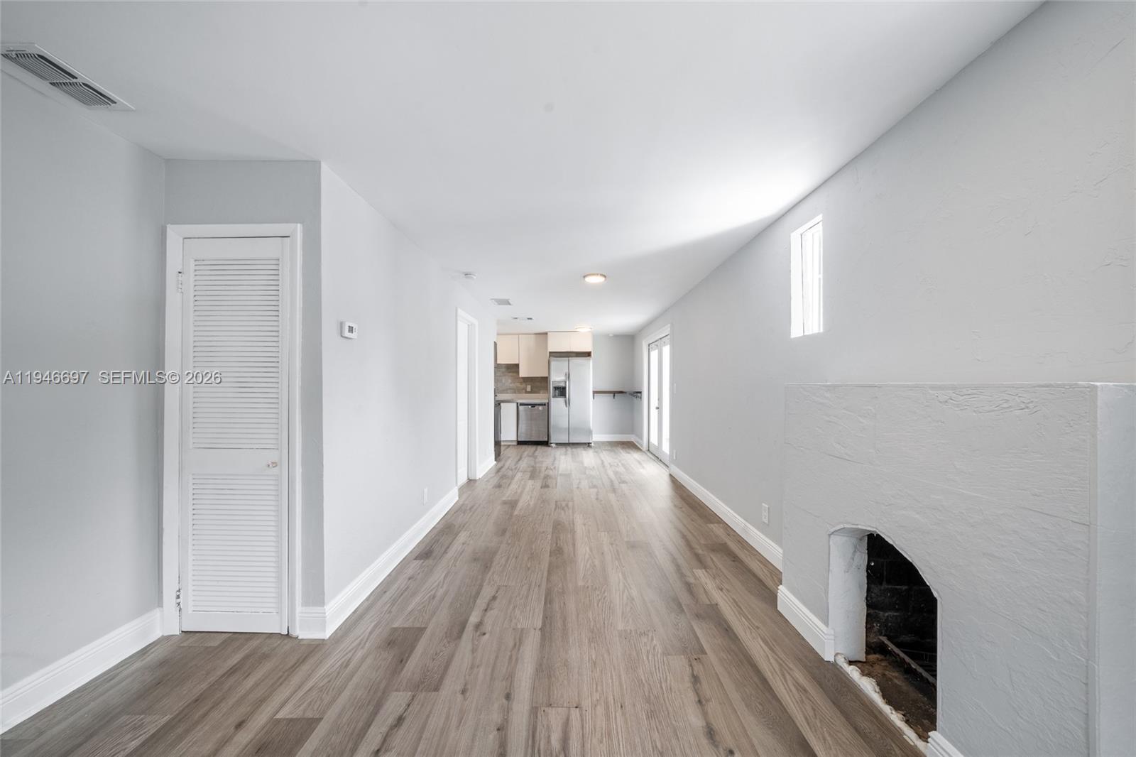   /  1738 кв.футов $ 2026-01-15 0 Фото