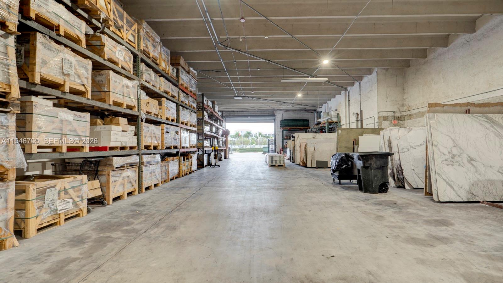   /   sq. ft. $ 2026-01-15 0 foto