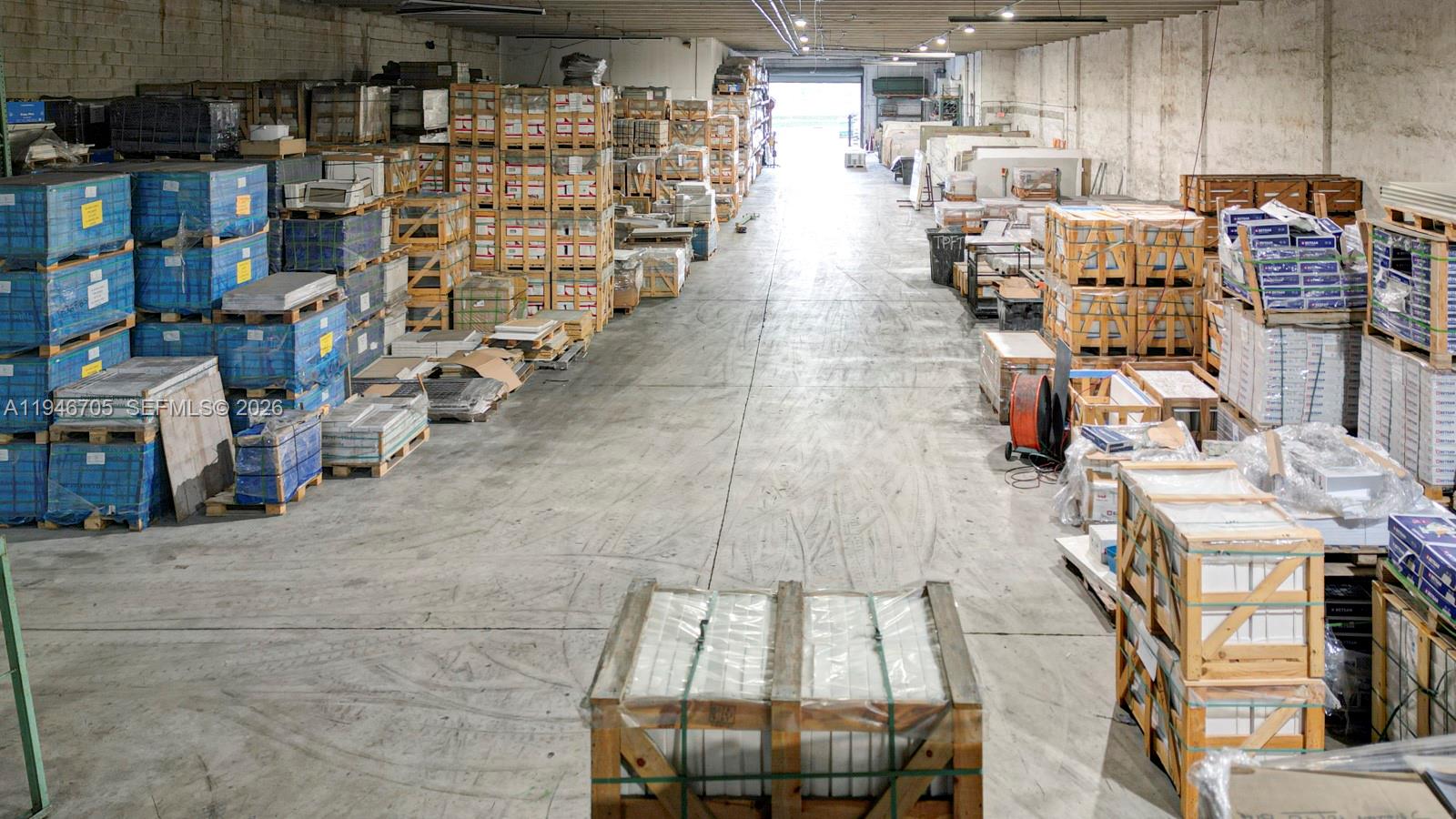   /   sq. ft. $ 2026-01-15 0 foto