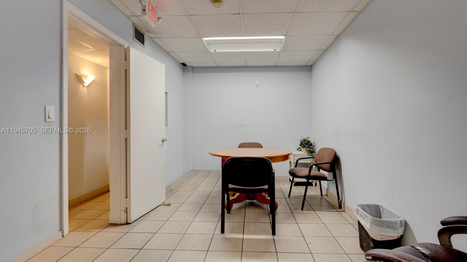   /   sq. ft. $ 2026-01-15 0 foto