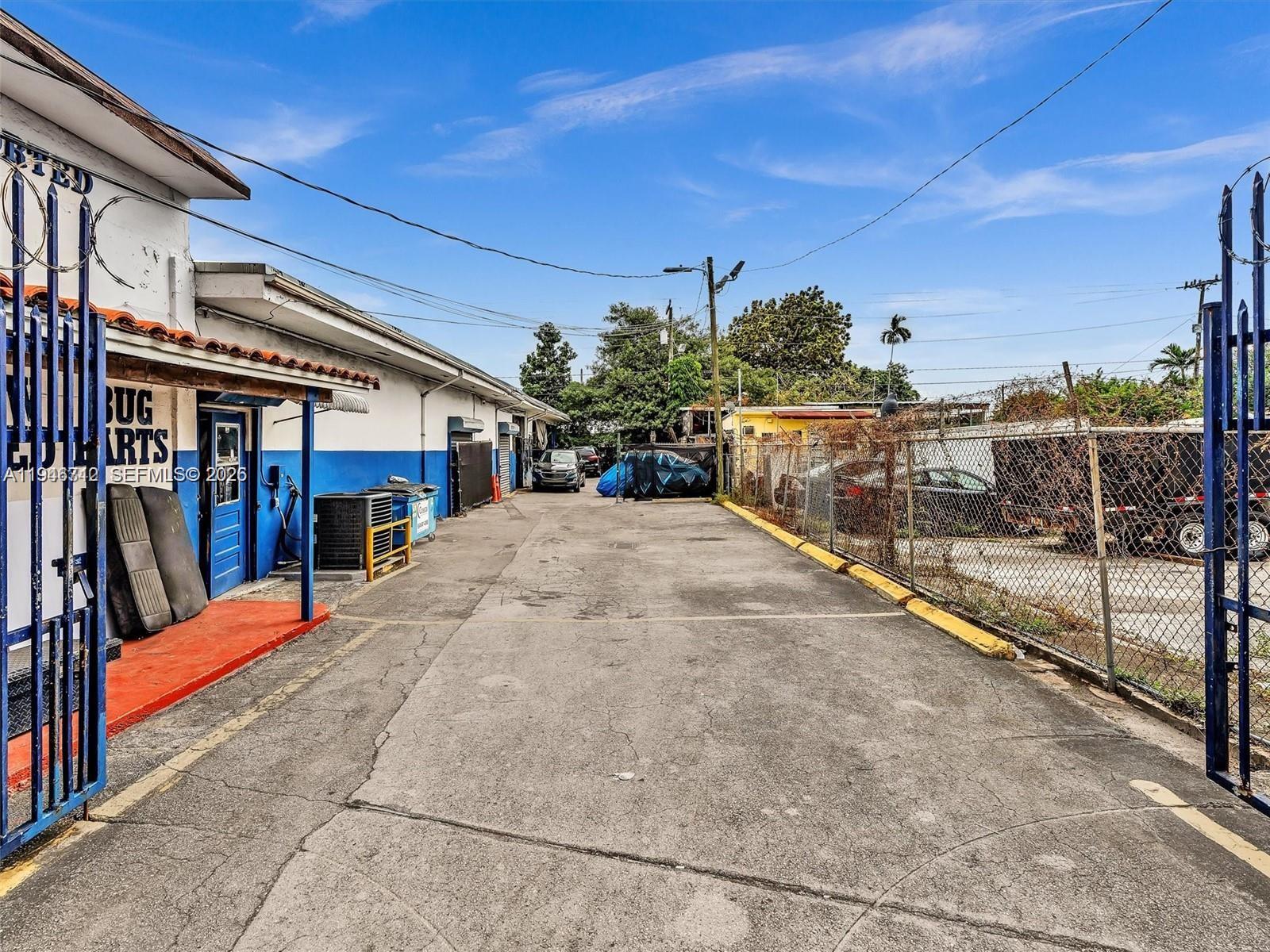   /   sq. ft. $ 2026-01-15 0 Photo