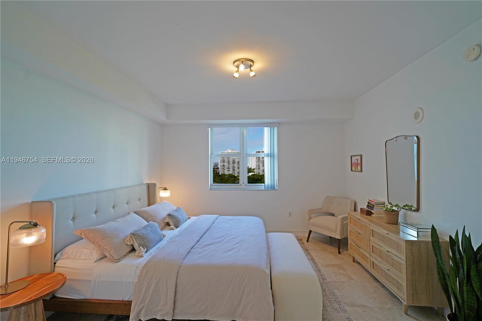 Photo of 20000 Country Club Dr  #1014, Aventura, Florida, 33180 - 