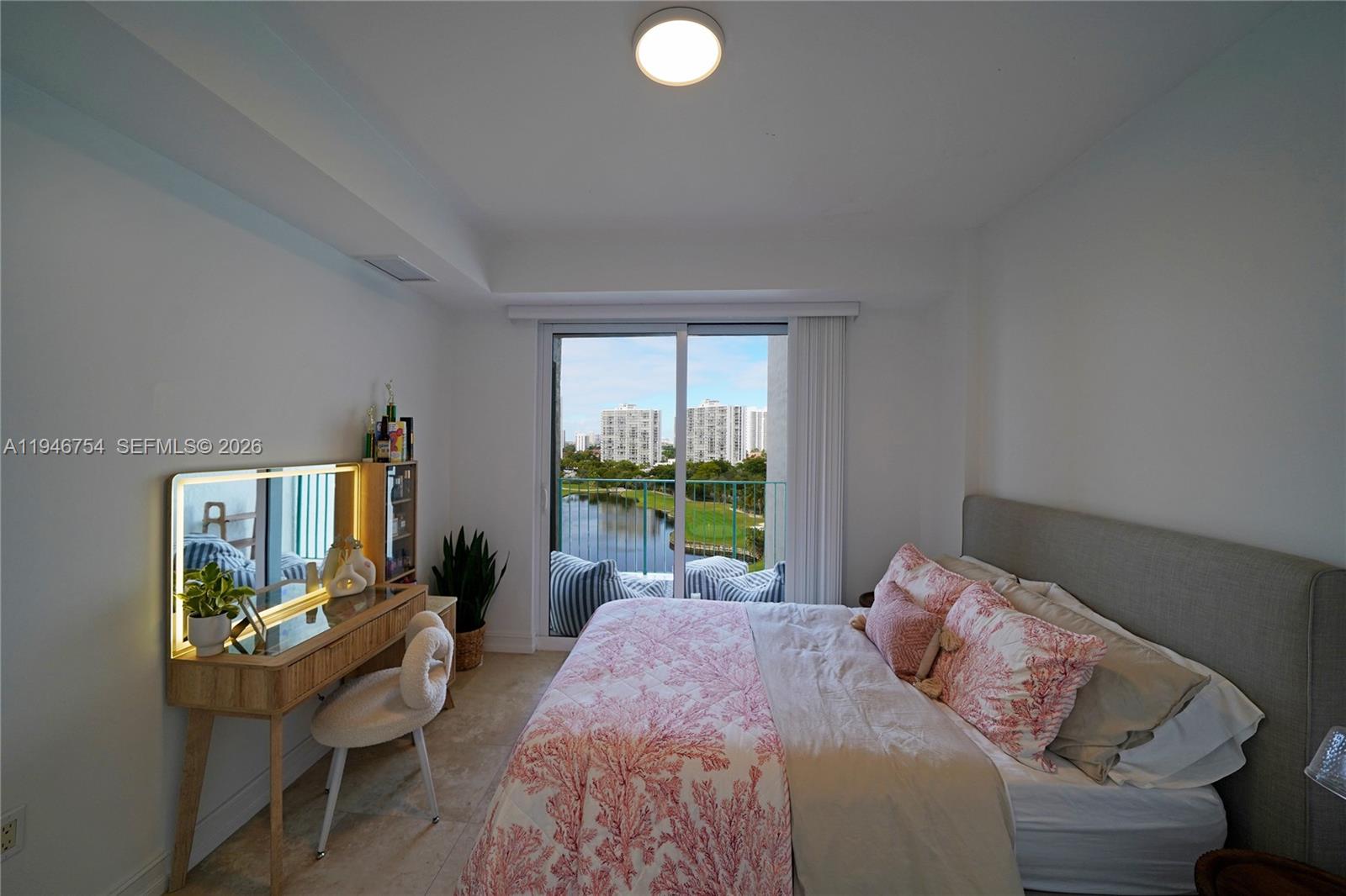 Photo of 20000 Country Club Dr  #1014, Aventura, Florida, 33180 - 