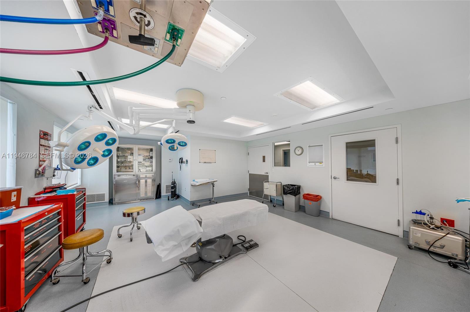   /   sq. ft. $ 2026-01-16 0 foto