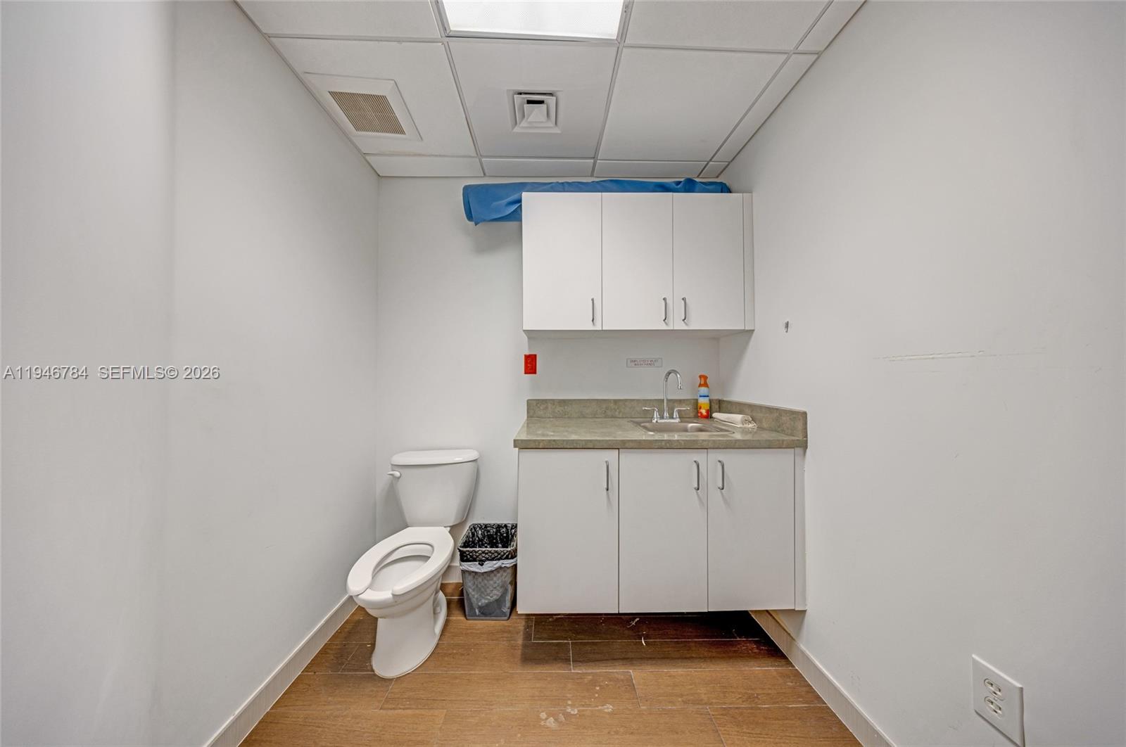   /   sq. ft. $ 2026-01-16 0 foto