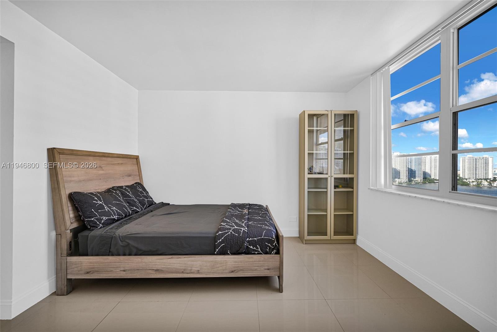 1808 2 / 2 1087 sq. ft. $ 2026-01-16 0 Photo