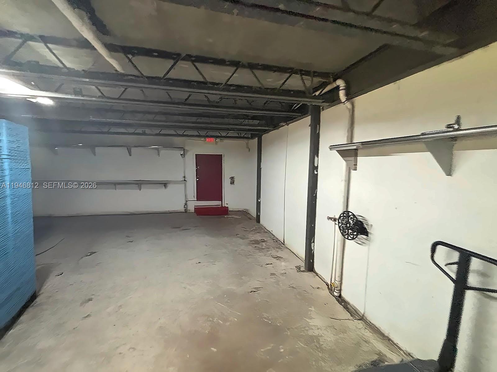 8485  /   sq. ft. $ 2026-03-05 0 Photo