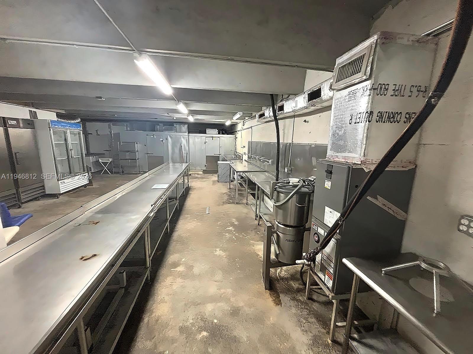 8485  /   sq. ft. $ 2026-03-05 0 Photo