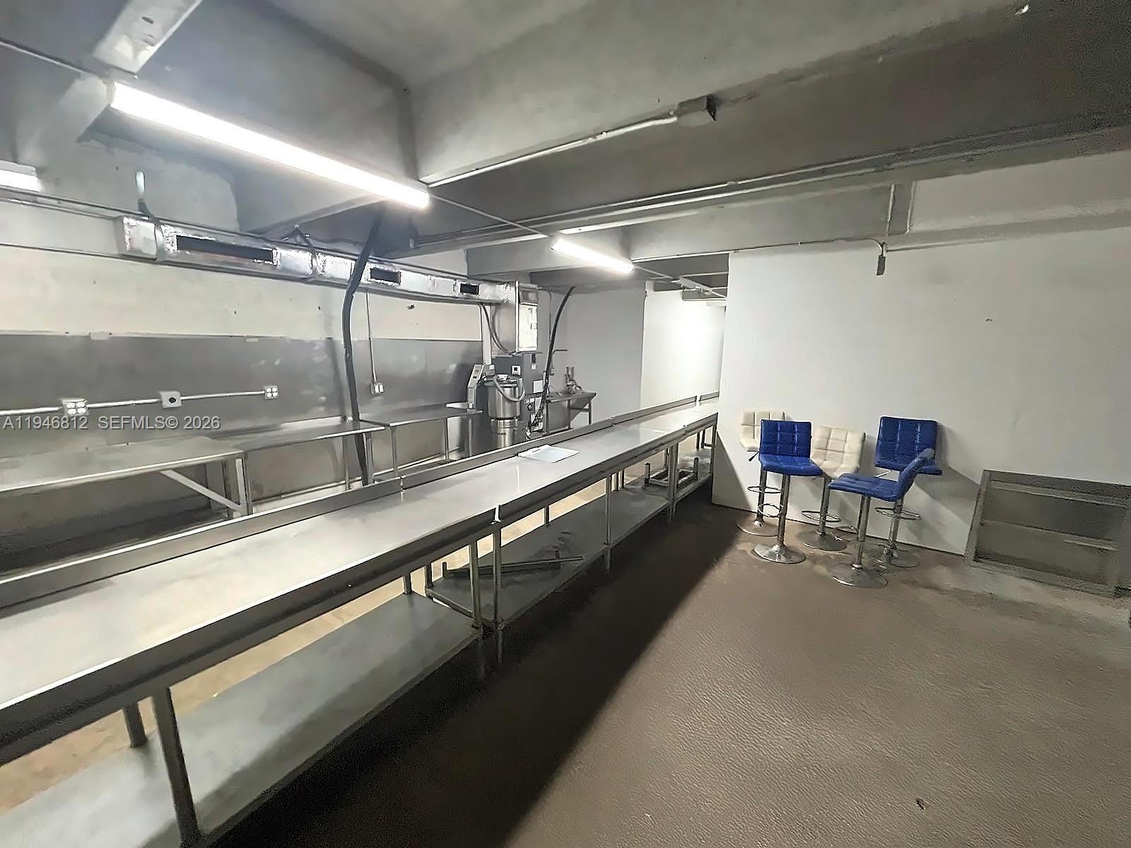 8485  /   sq. ft. $ 2026-03-05 0 Photo