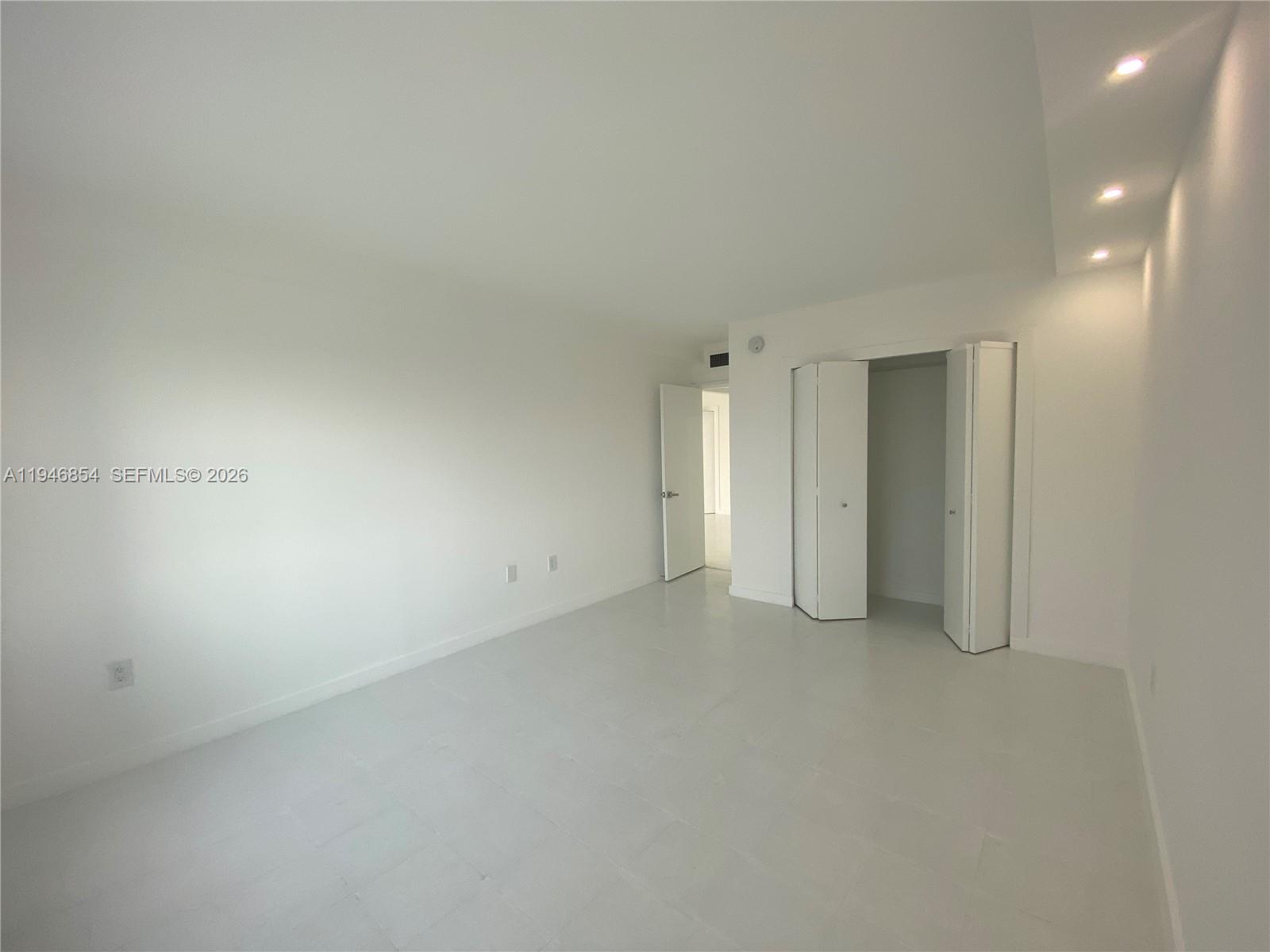 Photo of 400 Kings Point Dr  #929, Sunny Isles Beach, Florida, 33160 - 