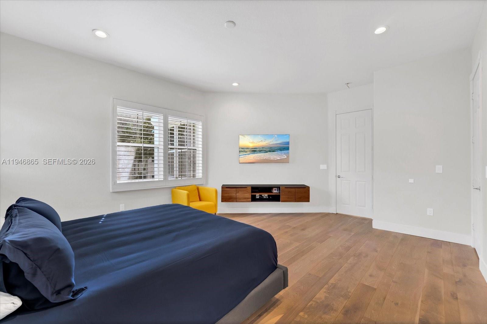 Photo of 1469 Shoreline Way  (1469), Hollywood, Florida, 33019 - 