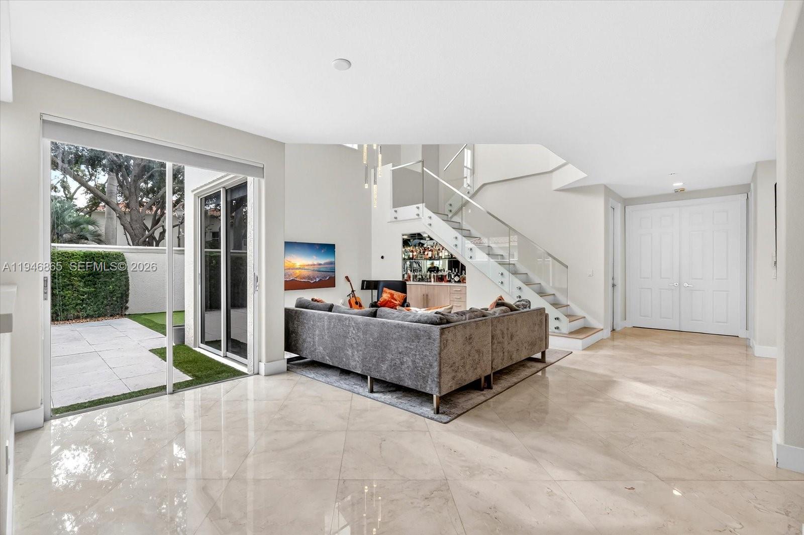 Photo of 1469 Shoreline Way  (1469), Hollywood, Florida, 33019 - 