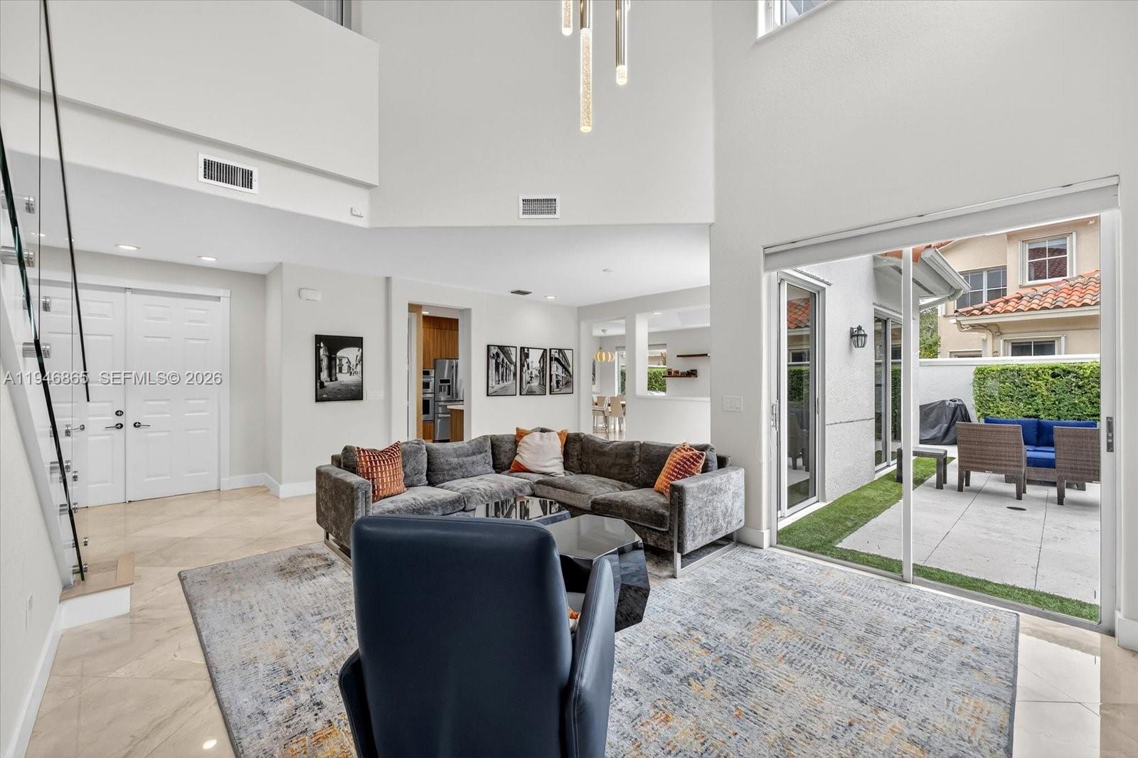 Photo of 1469 Shoreline Way  (1469), Hollywood, Florida, 33019 - 