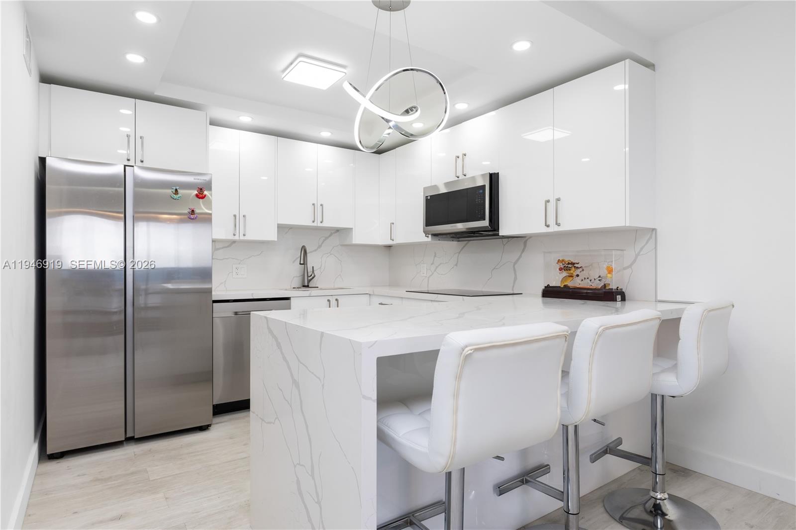 Photo of 2201 Ocean Dr  #902, Hollywood, Florida, 33019 - 