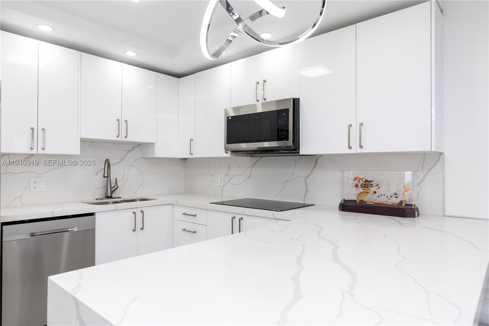 Photo of 2201 Ocean Dr  #902, Hollywood, Florida, 33019 - 