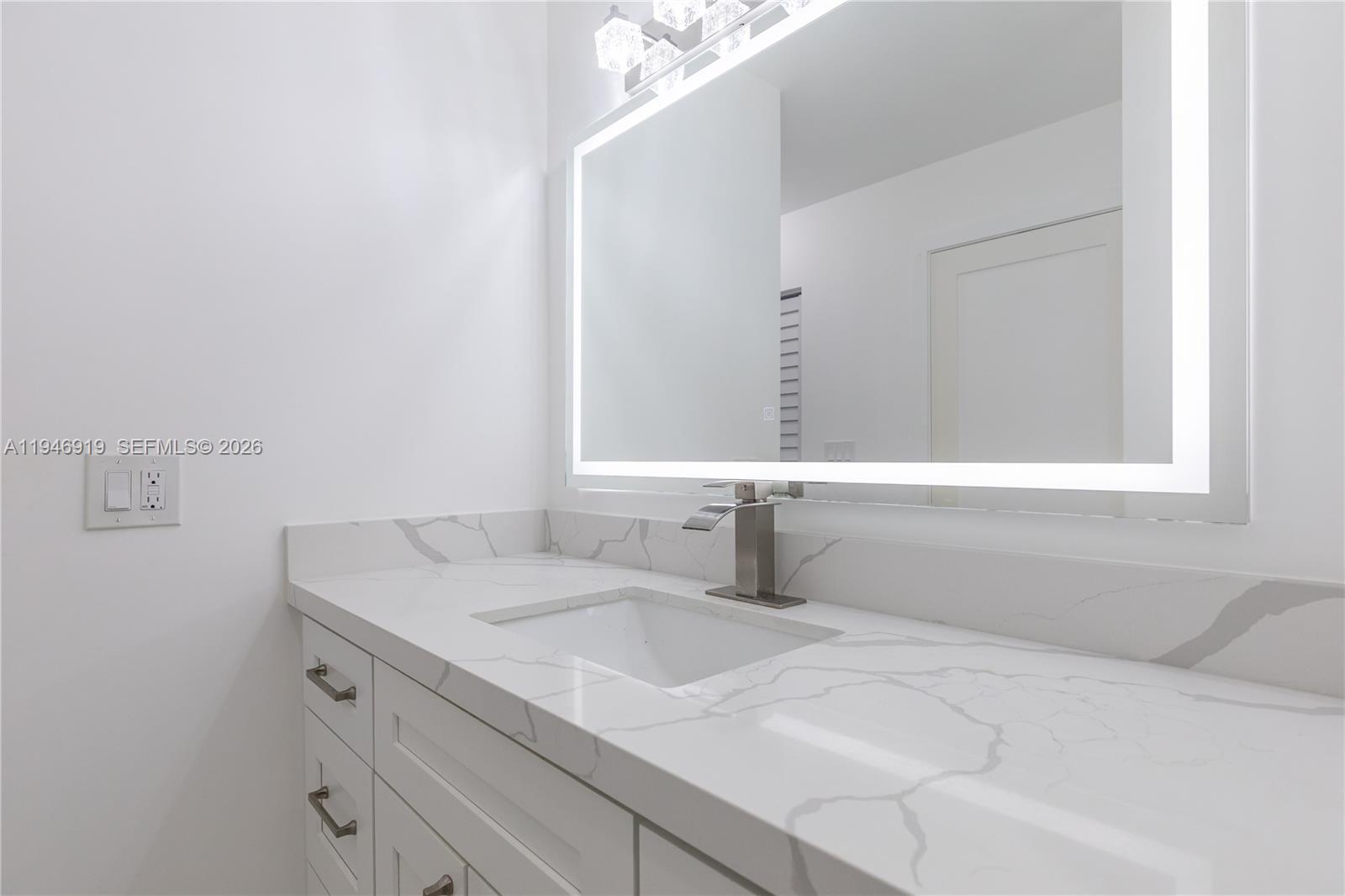 Photo of 2201 Ocean Dr  #902, Hollywood, Florida, 33019 - 