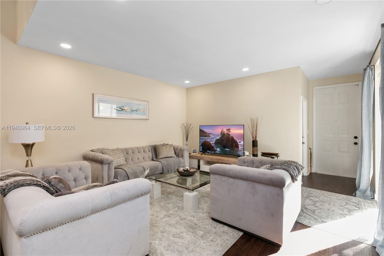 Photo of 1564 Yellowheart Way  (1564), Hollywood, Florida, 33019 - 