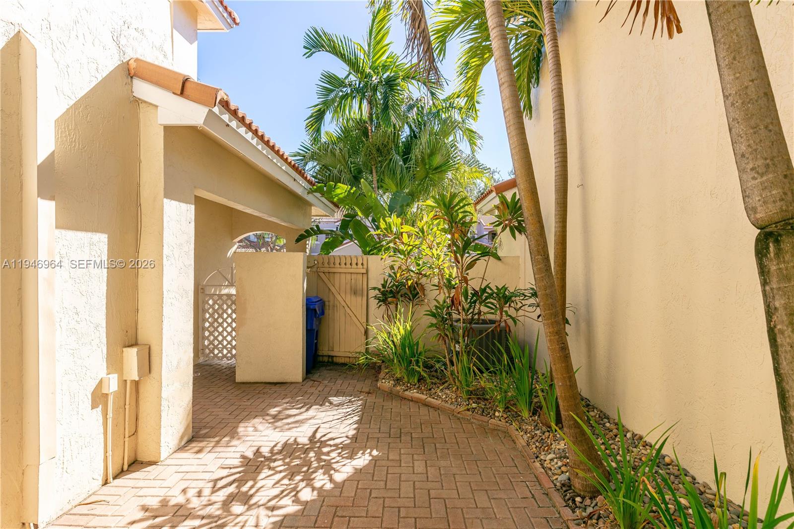 Photo of 1564 Yellowheart Way  (1564), Hollywood, Florida, 33019 - 